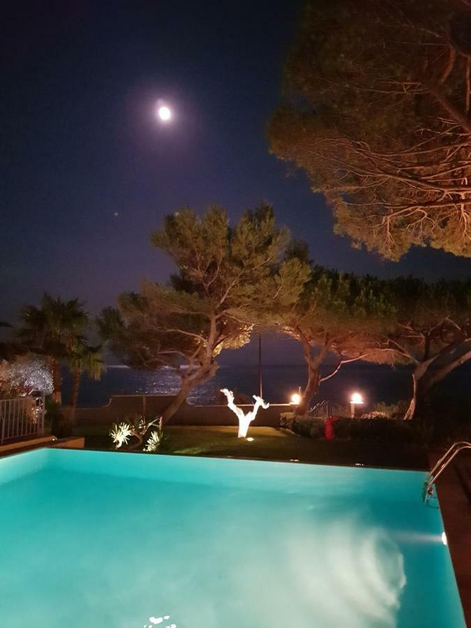 Villa Les Glycines Les Issambres Εξωτερικό φωτογραφία